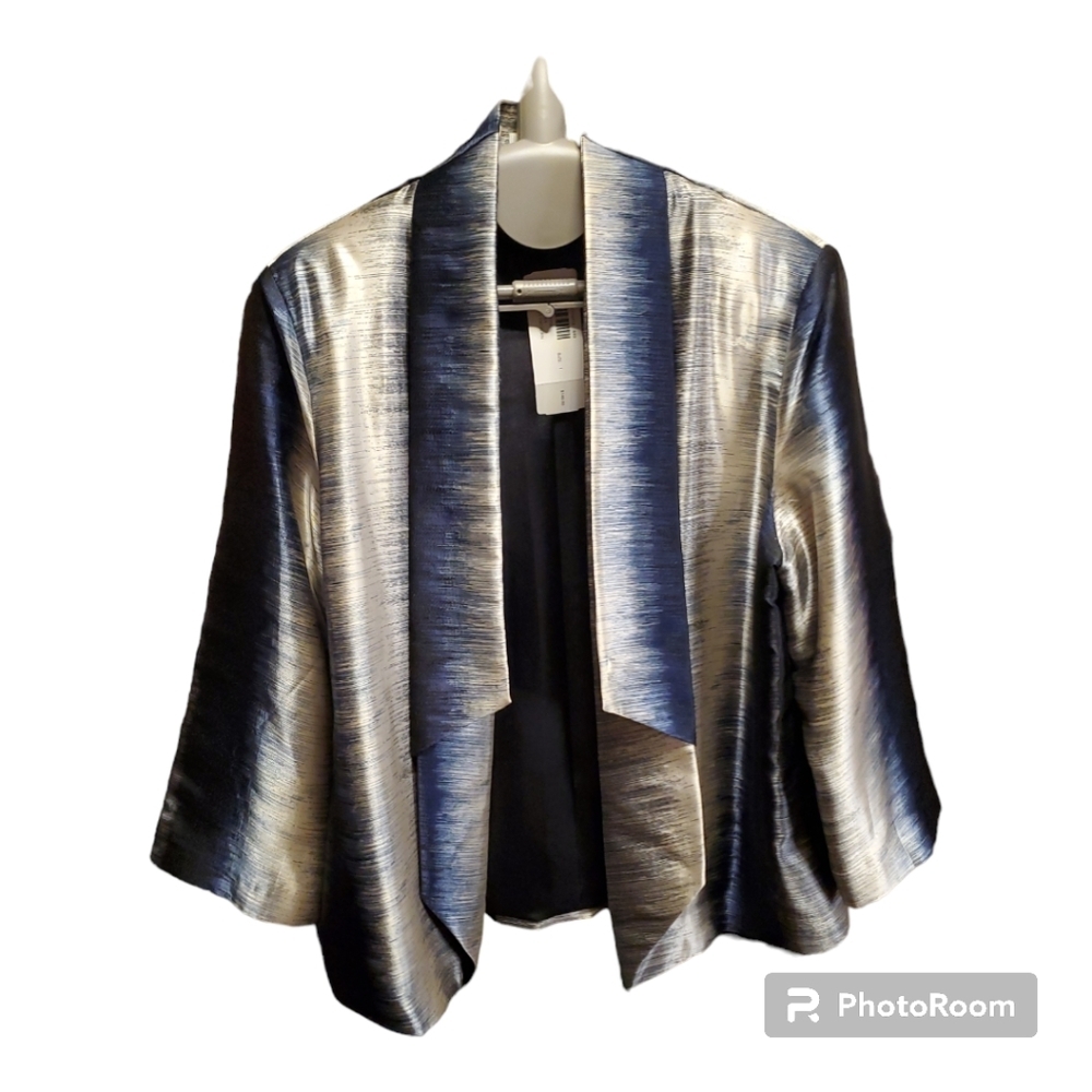 NWT Chico's sz 1 Divine Shine Sinead 3/4 Sleeve Navy Blue, Black, & White Silver